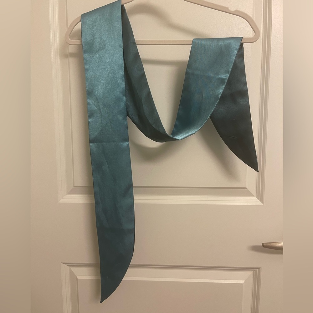 Two-tone scarf/belt/hair scarf